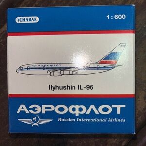SOVIET AIRLINES ILYHUSHIN IL-96 MODEL 1:600 by Schabak